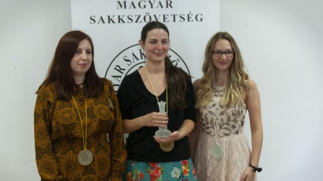 Kovács Klára. Papp Petra, Juhász Barbara