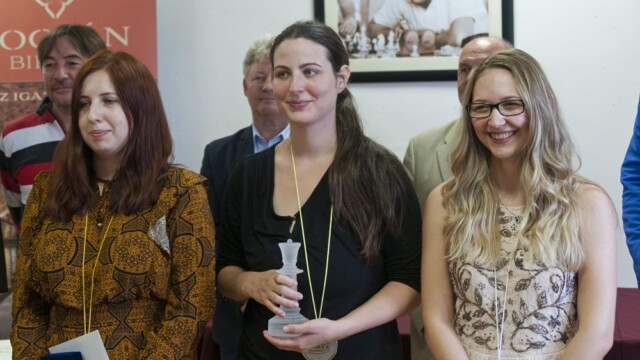 Kovács Klára. Papp Petra, Juhász Barbara